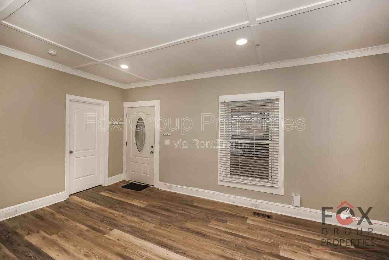 19 Powder St Nw - Photo 4 of 23