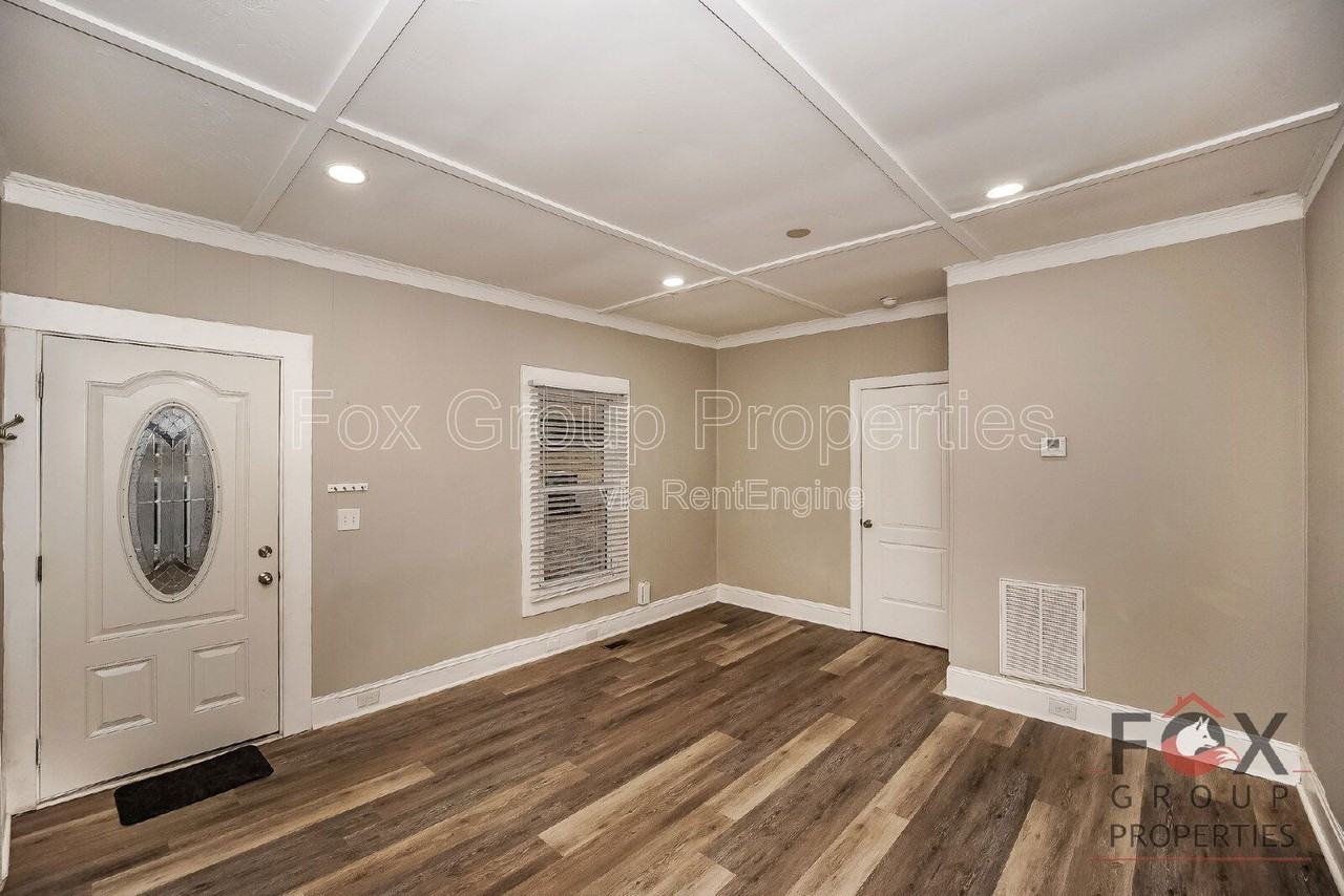 19 Powder St Nw - Photo 5 of 23