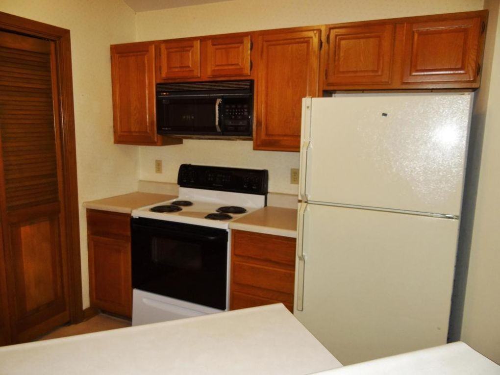 1606 Park Deville Pl - Photo 5 of 9