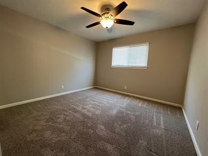 920 Blue St #4 - Photo 4 of 6