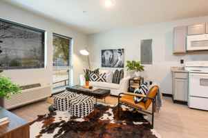 featured image of 1711 N Vassar Ave #105