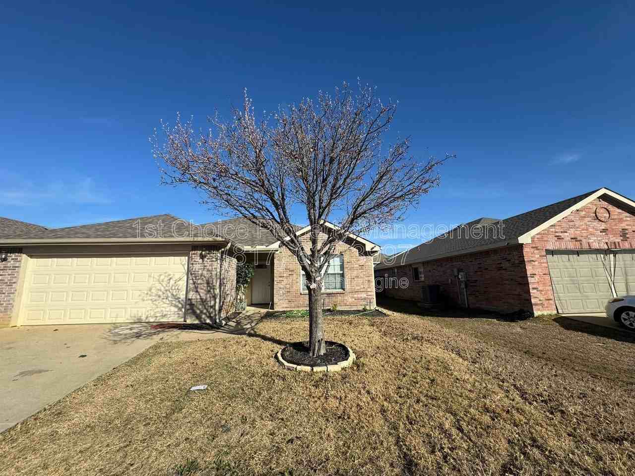 2153 Benning Way - Photo 2 of 2