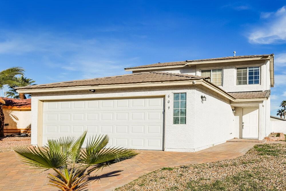 609 Carleton Dr - Photo 4 of 17