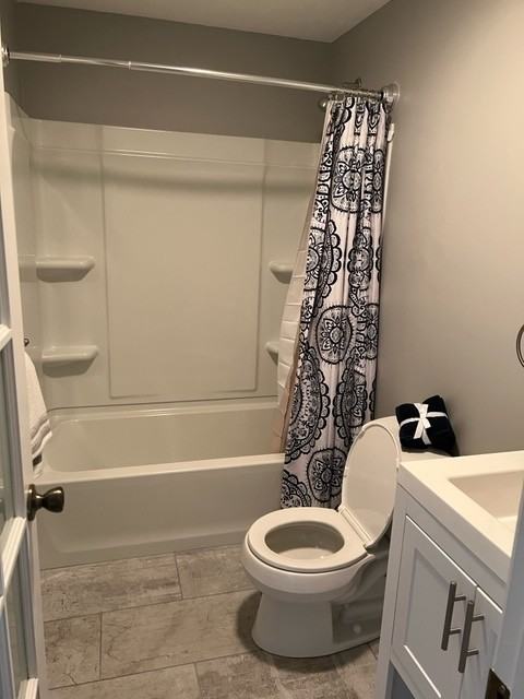 65 Kennedy Dr #1 - Photo 3 of 9