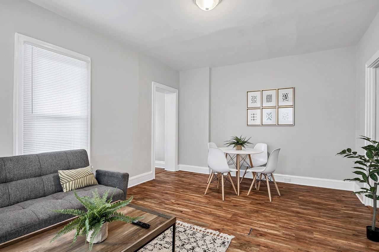 2116 N 3rd St #4 - Photo 3 of 10