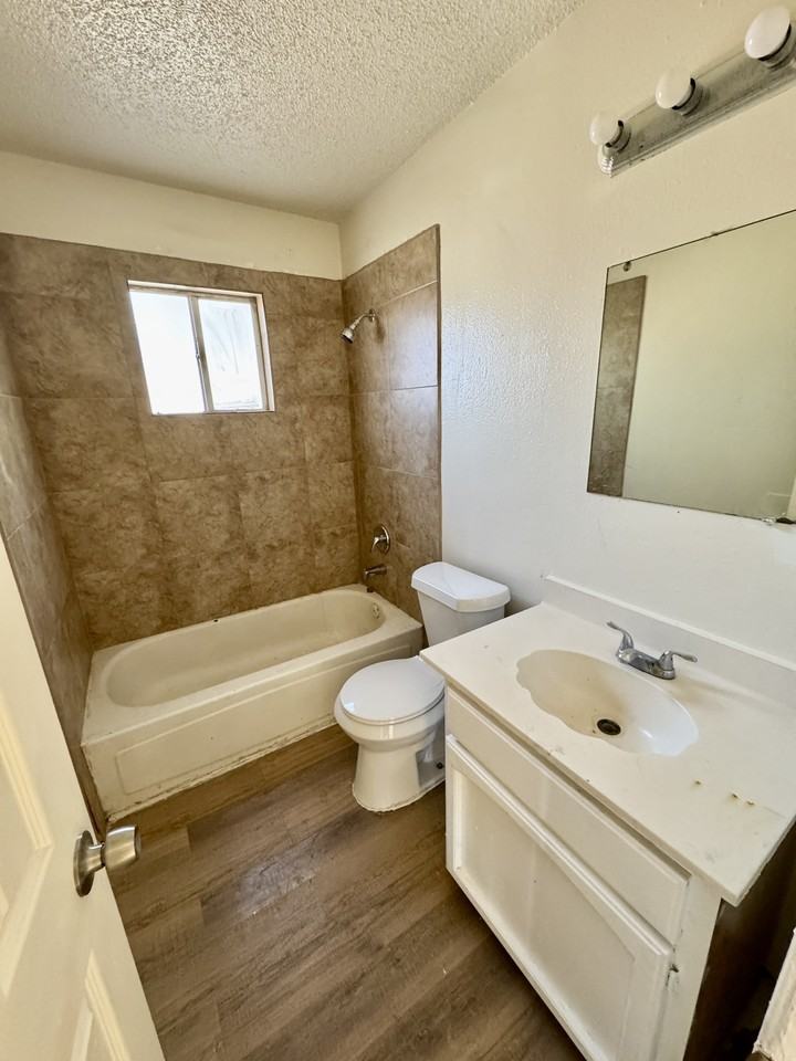 5113 Sierra St #2 - Photo 6 of 18