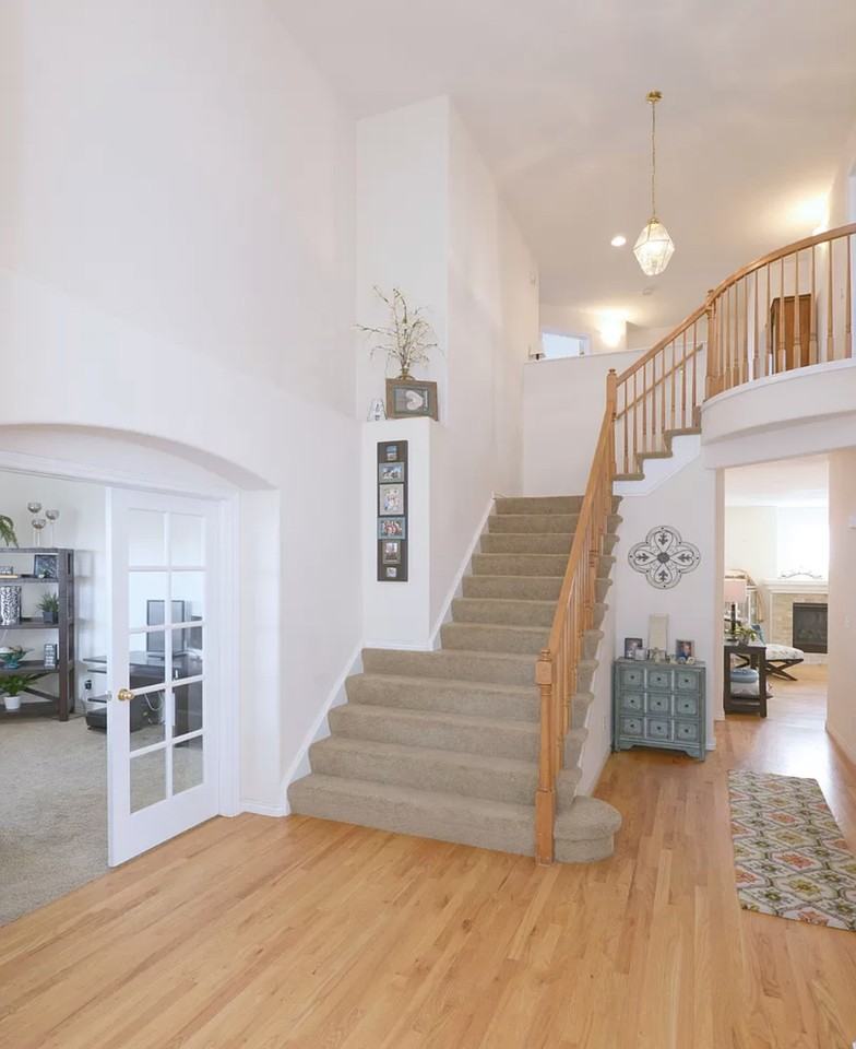 1609 Wildflower Dr - Photo 2 of 28