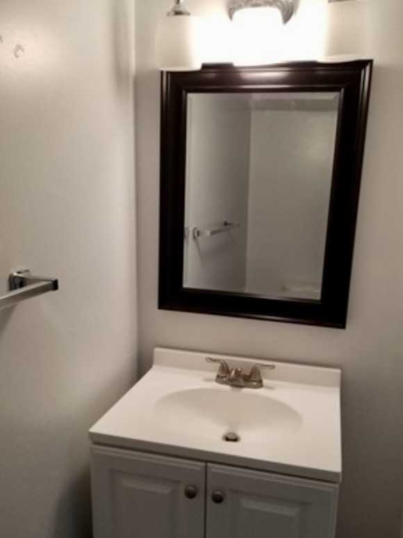 3701 Sw 29th Ter #C - Photo 7 of 9