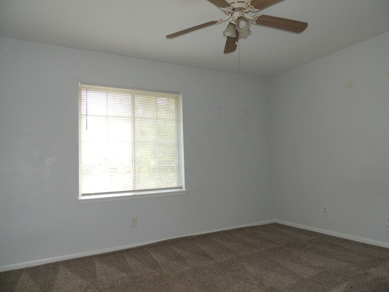 3701 Sw 29th Ter #C - Photo 6 of 9