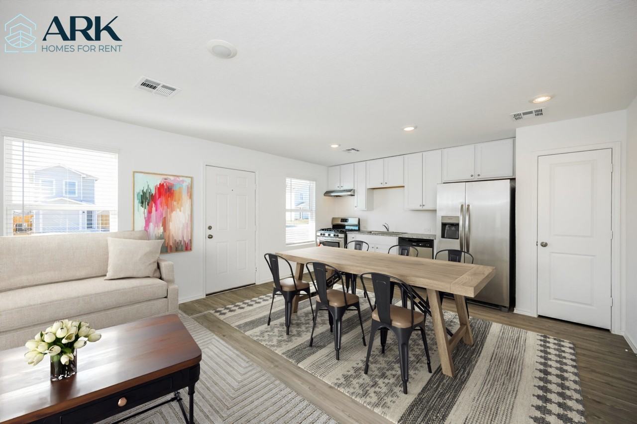 8215 Piedra Medina - Photo 2 of 15