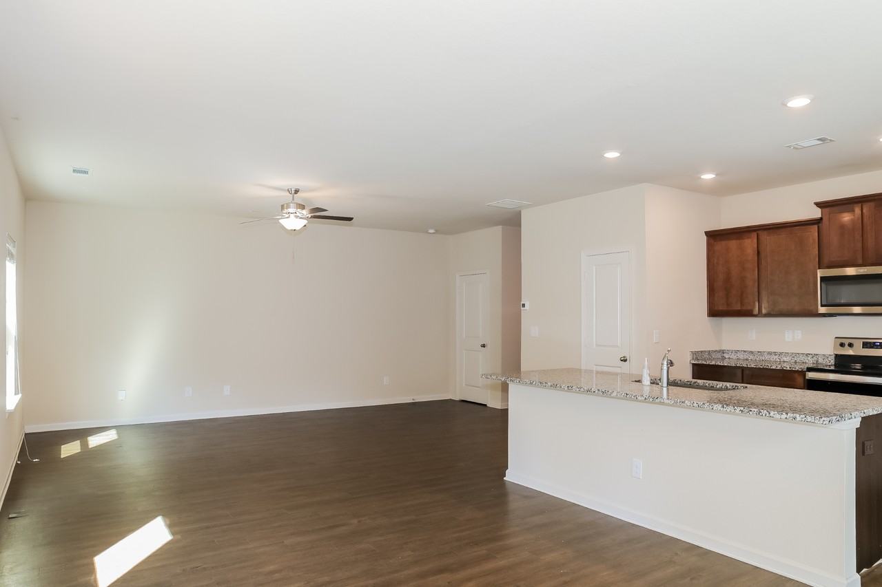 576 Greenlee Road - Photo 5 of 20