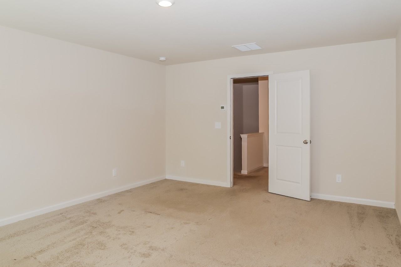 576 Greenlee Road - Photo 7 of 20