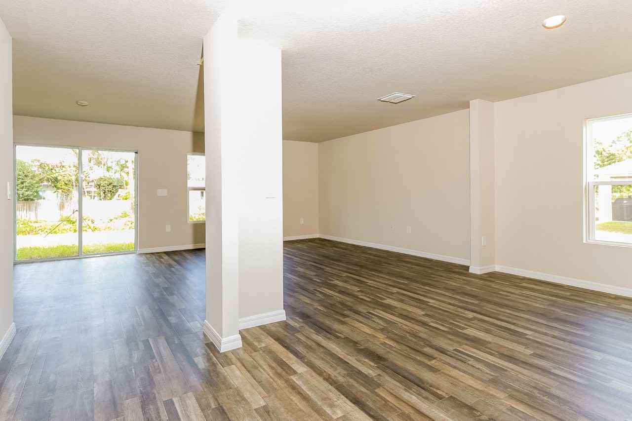 1831 Se Airoso Blvd - Photo 6 of 16