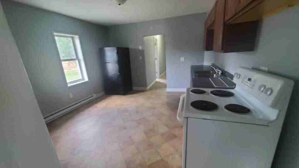 640 N Cherry St #BB - Photo 2 of 22