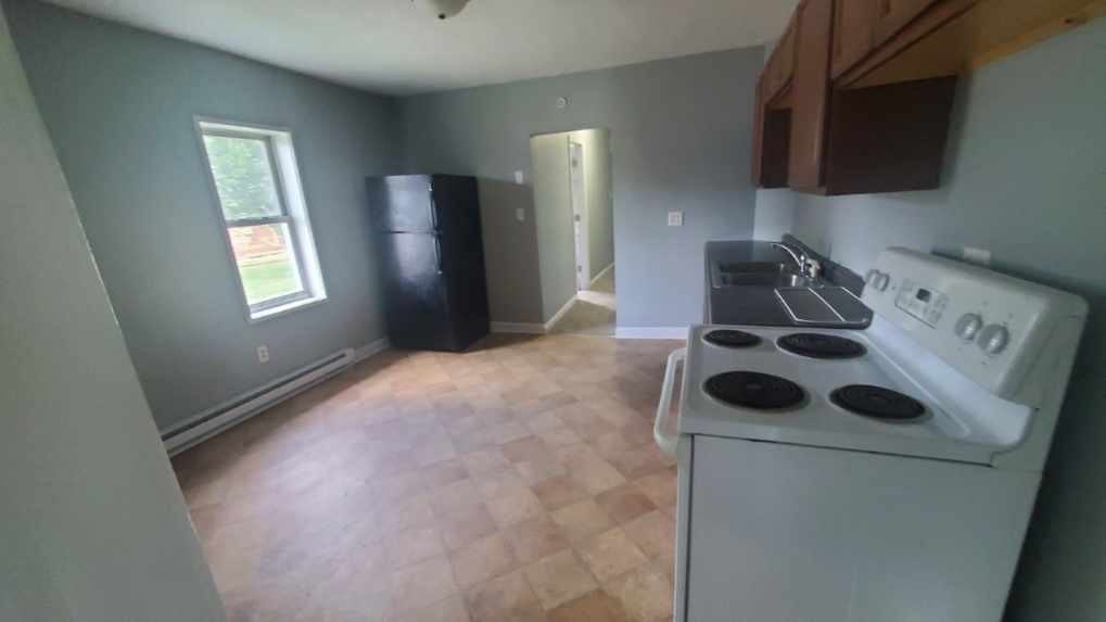 640 N Cherry St #BB - Photo 2 of 22