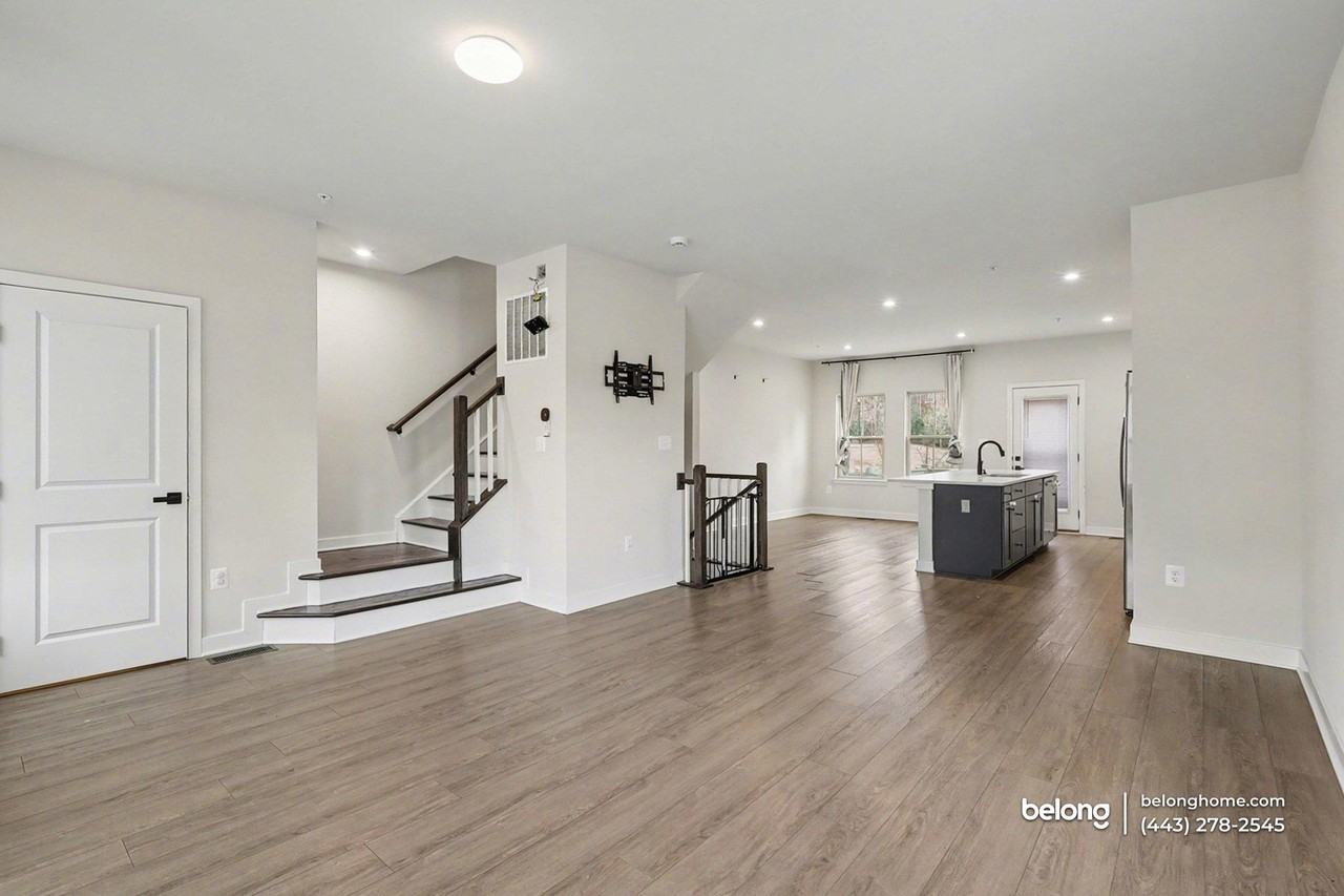 6118 Northwest Dr - Photo 6 of 26