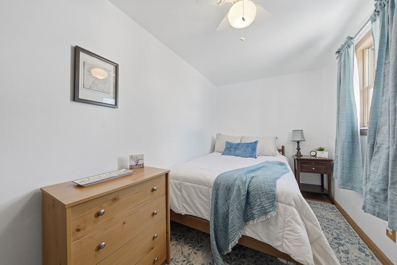 56 Klaum Ave - Photo 6 of 38