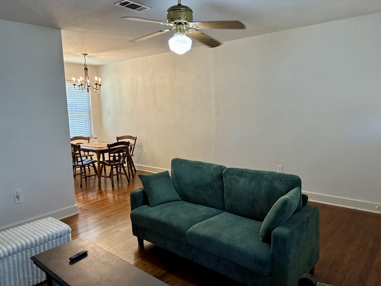 1909 Arlington Ave #1909 - Photo 5 of 11