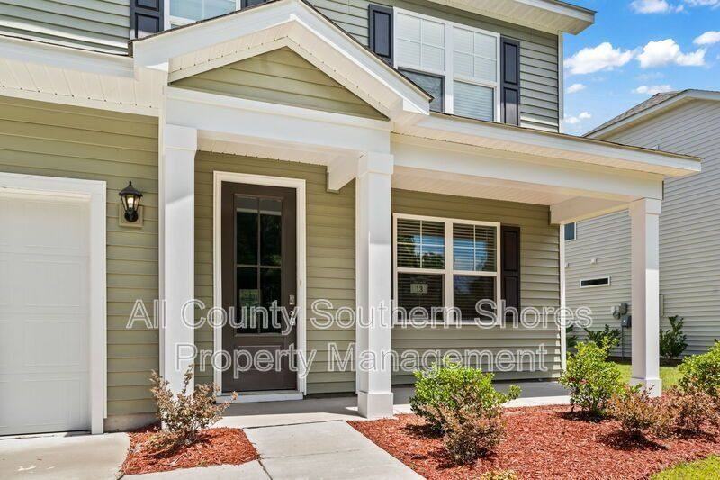 135 Atlantic Breeze Dr - Photo 2 of 10