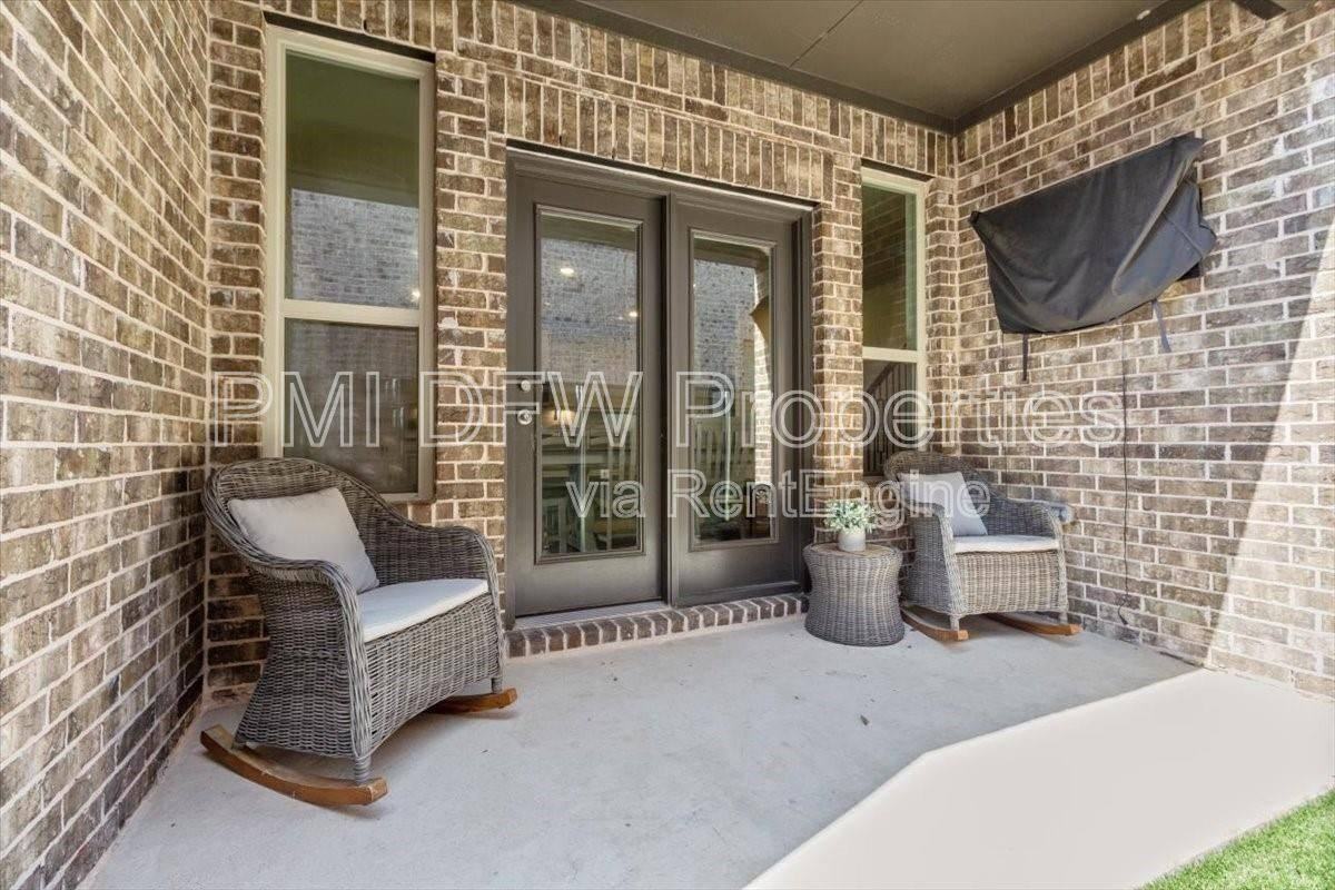 7313 Willow Thorne Dr - Photo 3 of 9