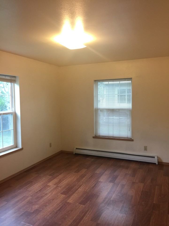 127 N Hunters Way - Photo 3 of 8