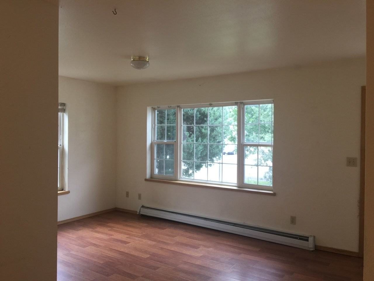 127 N Hunters Way - Photo 7 of 8