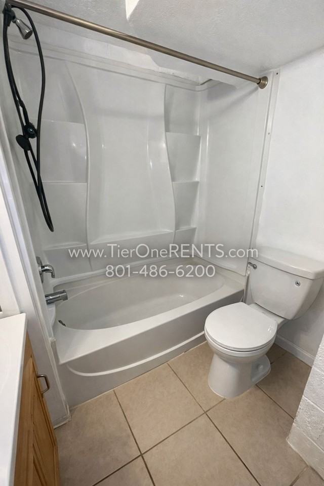 804 E 10600 S Unit B #B - Photo 7 of 14