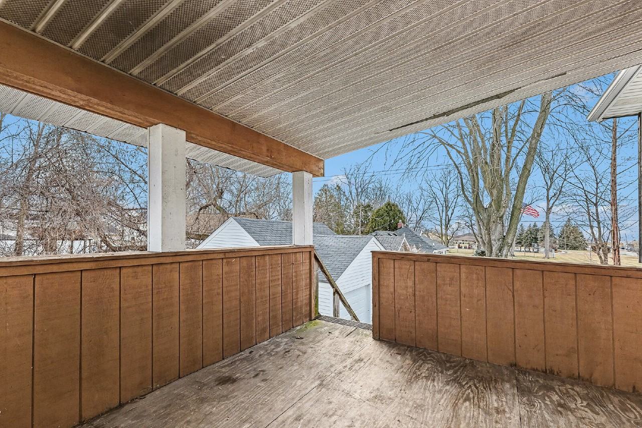 2208 Bay City Rd #2 - Photo 6 of 20