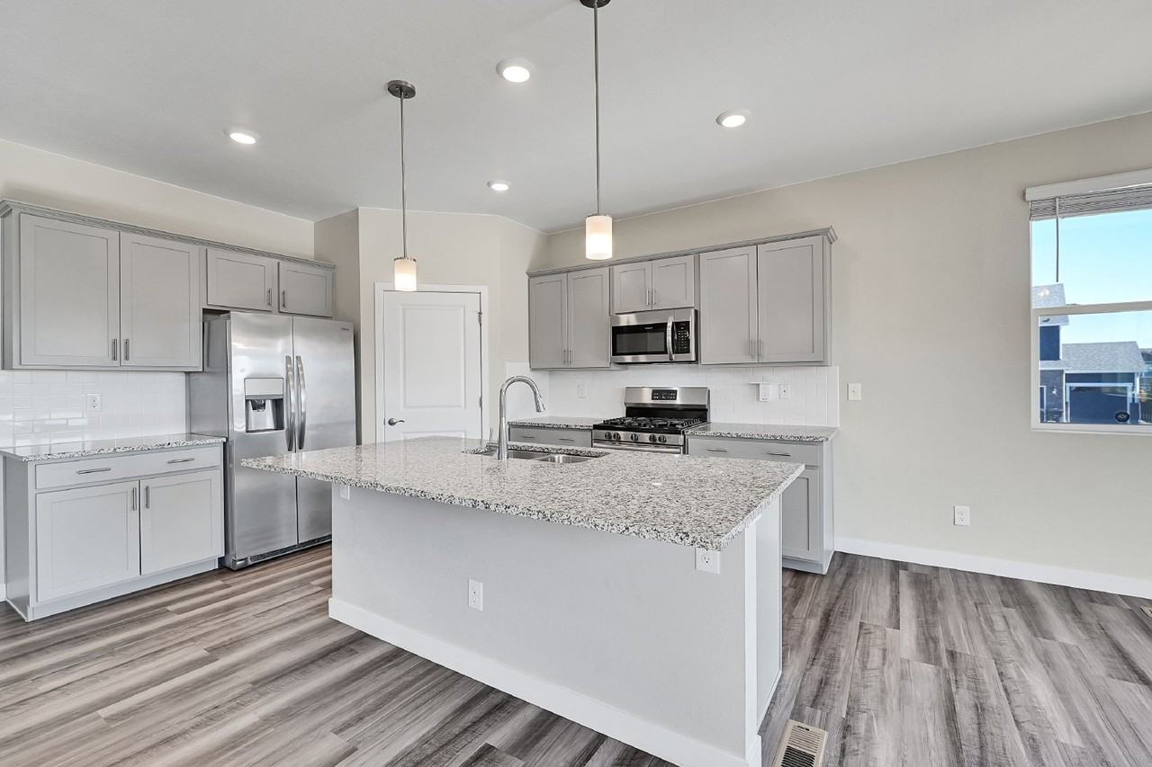 7494 E 157th Ave - Photo 7 of 50