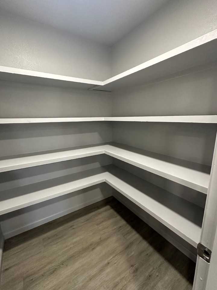 5610 Kemper St - Photo 6 of 19