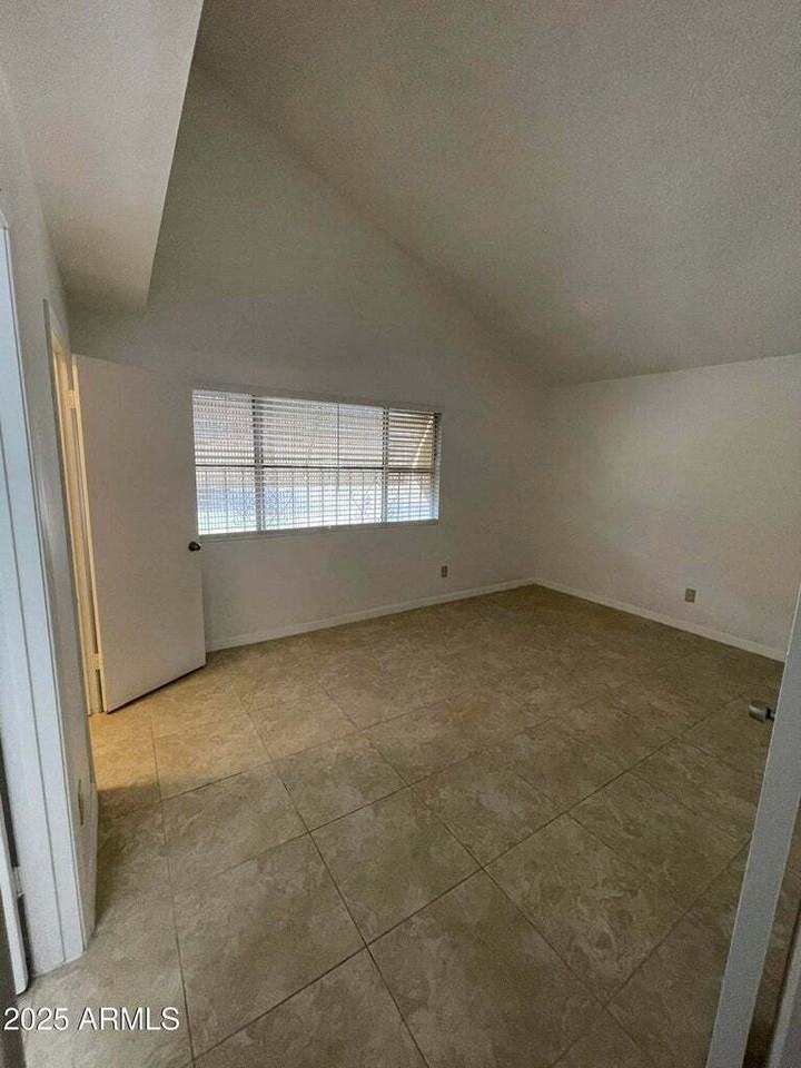 6316 N 47th Ave - Photo 7 of 13