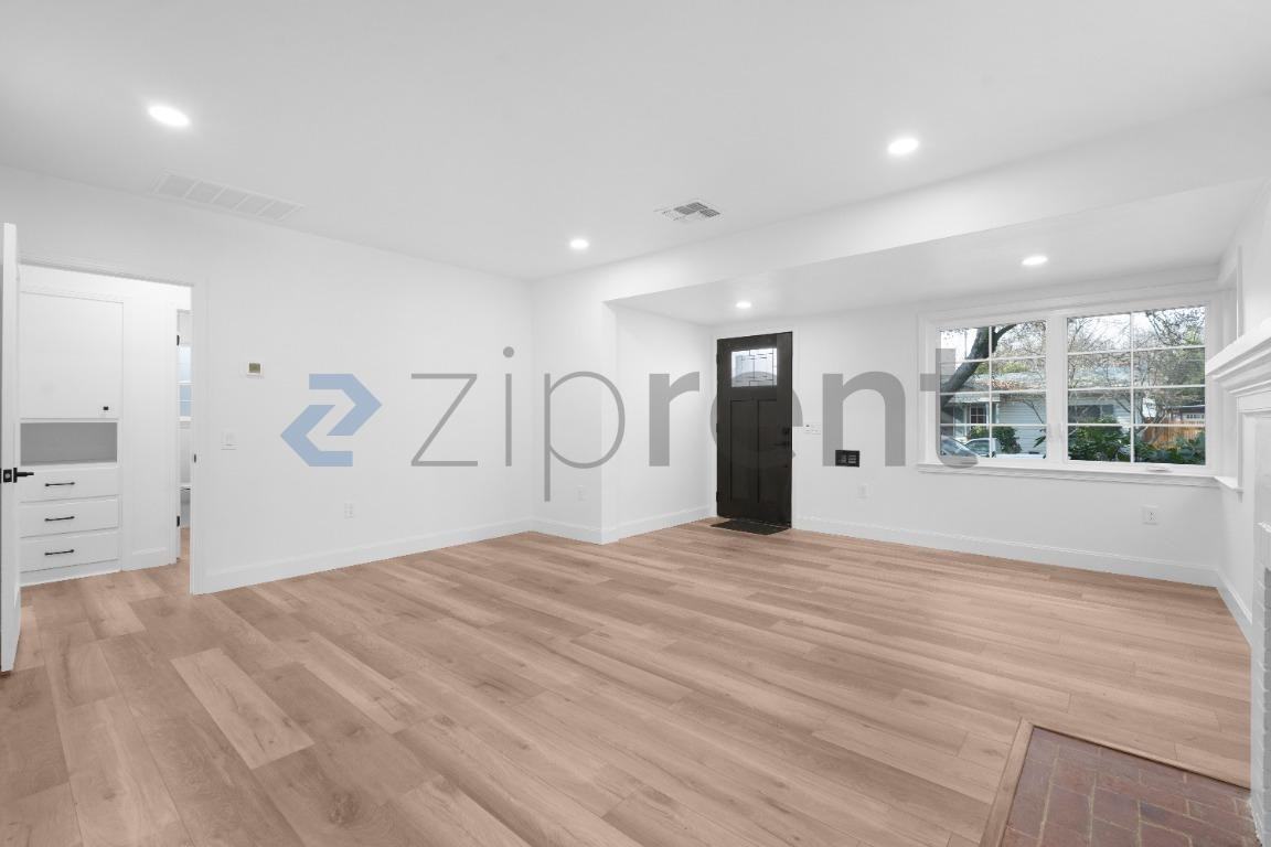 2633 16th St - Photo 7 of 17