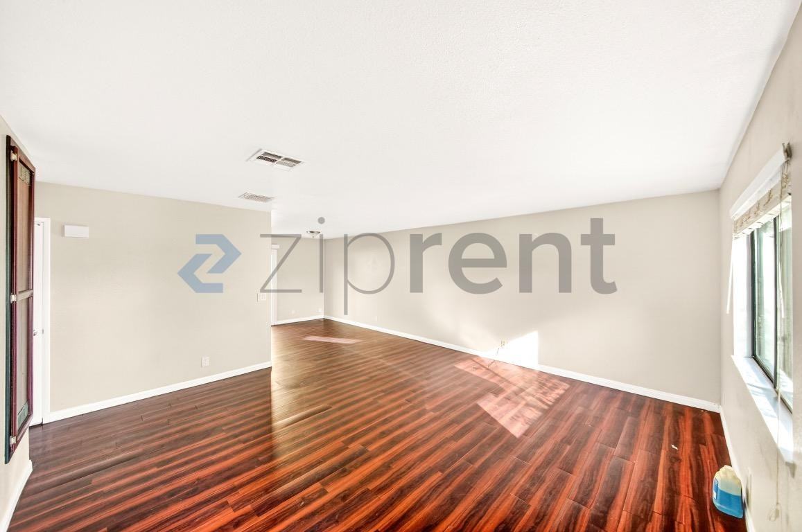 836 W Atkins Ave #A - Photo 5 of 17