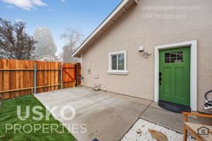 featured image of 3369 Zenobia Way