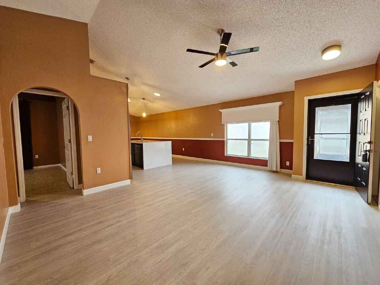 2788 Maderia Cir - Photo 3 of 23