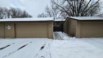 featured image of 218 W Eagle Lake Dr