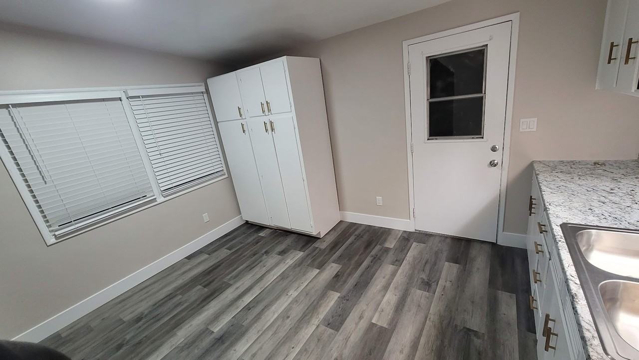 930 Nancy St #REAR - Photo 4 of 14