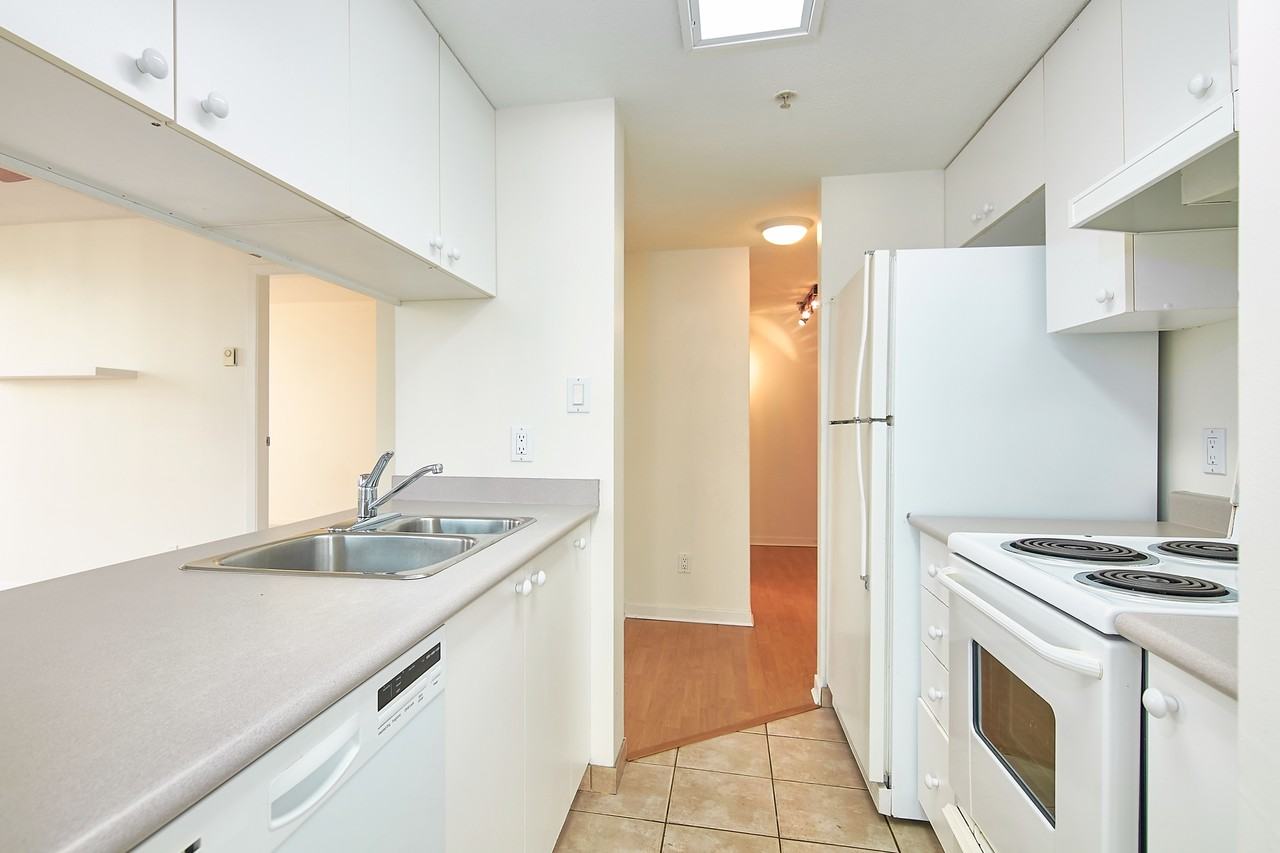 1188 Howe St #1804 - Photo 3 of 20