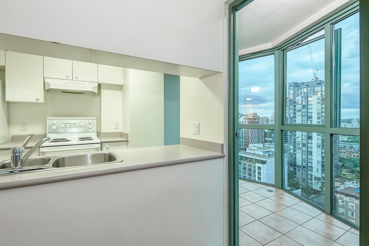 1188 Howe St #1804 - Photo 7 of 20