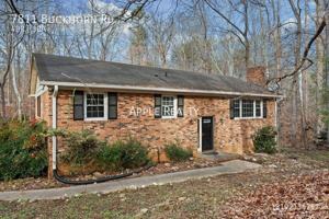 featured image of 7811 Buckhorn Rd