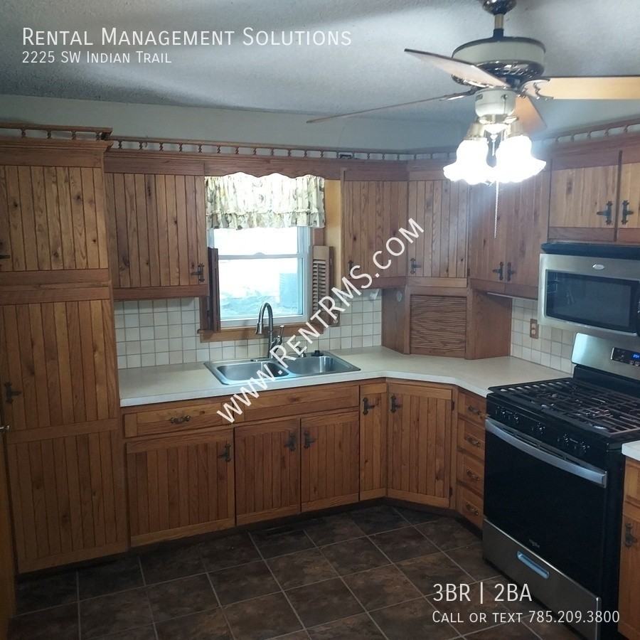 2225 Sw Indian Trl - Photo 5 of 25