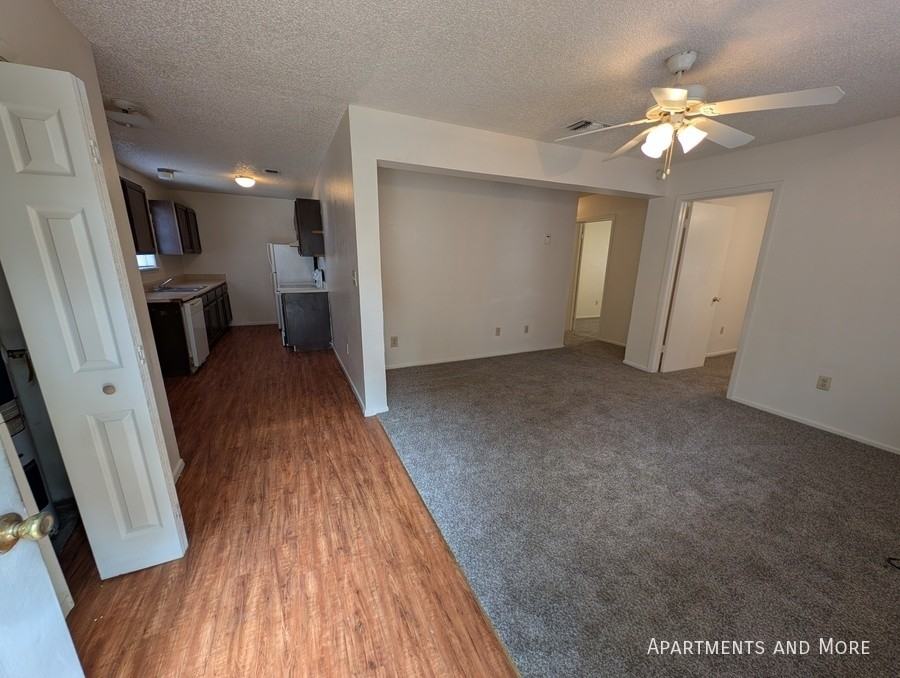 1401 Clyde St #B - Photo 5 of 15