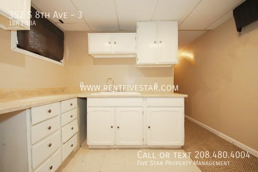 352 S 8th Ave #3 - Photo 5 of 9