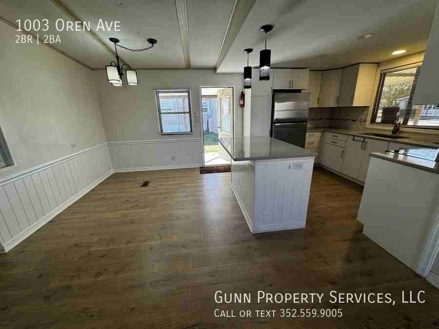 1003 Oren Ave - Photo 2 of 17