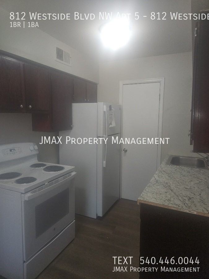 812 Westside Blvd Nw Apt 5 - Photo 5 of 8