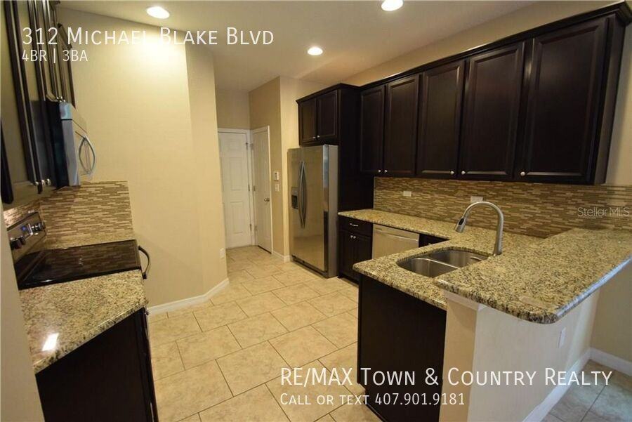 312 Michael Blake Blvd - Photo 4 of 23