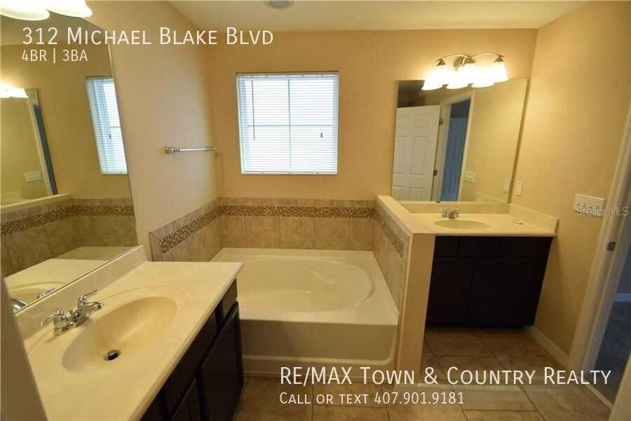 312 Michael Blake Blvd - Photo 5 of 23