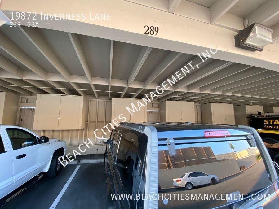 19872 Inverness Ln - Photo 6 of 40