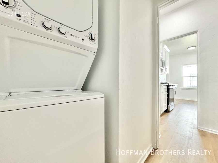 1808 W 36th St - Photo 6 of 8