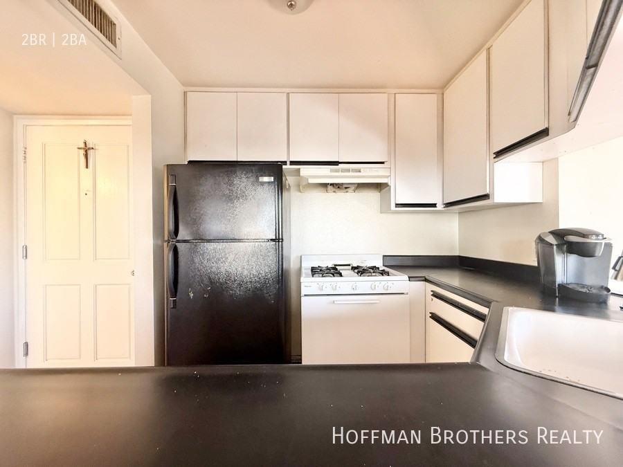 7349 Balboa Blvd #1 - Photo 2 of 10